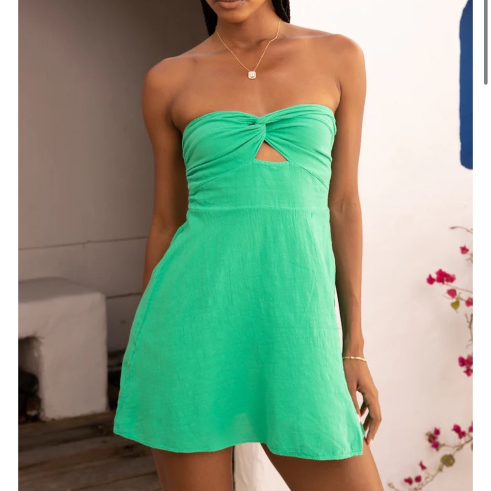 Blanco by Nature Green Strapless Mini Dress